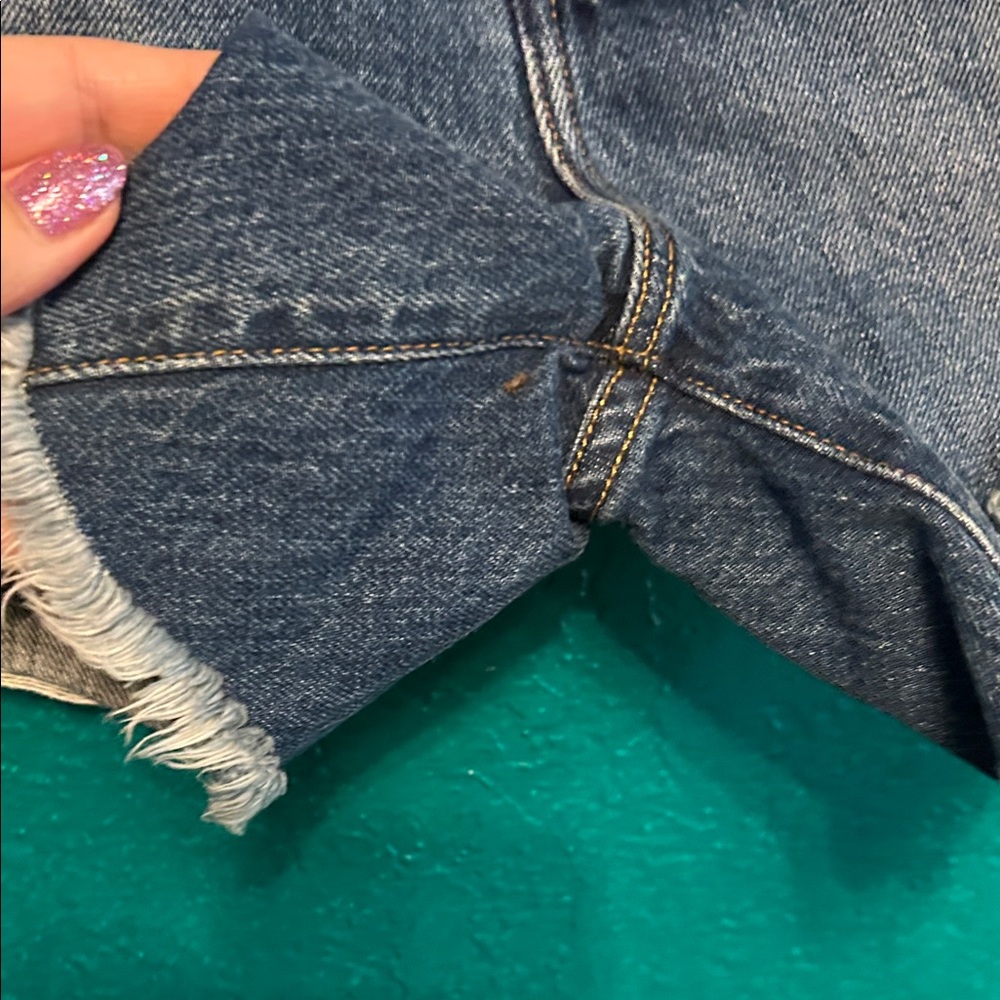 Good American Blue Distressed Jean Shorts - Picture 5 of 6